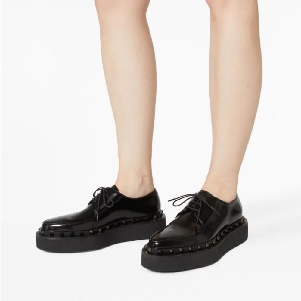 NWT Valentino Rockstud Derby Lace-Ups Size 39